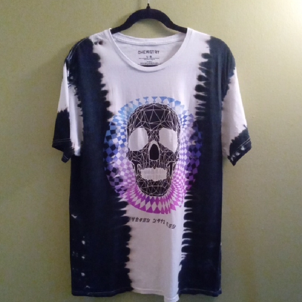Mens L Chemistry Black and White Skull Graphic Short Sleeve Tee Tyedye Bleached